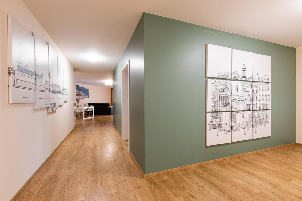 Deluxe Apartment